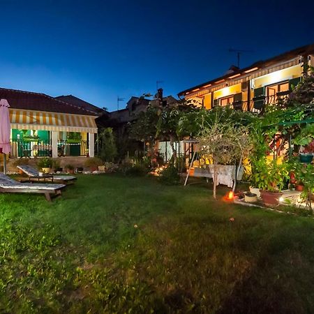 Apartments And Rooms Villa Dea Adults Only โรวีน ภายนอก รูปภาพ