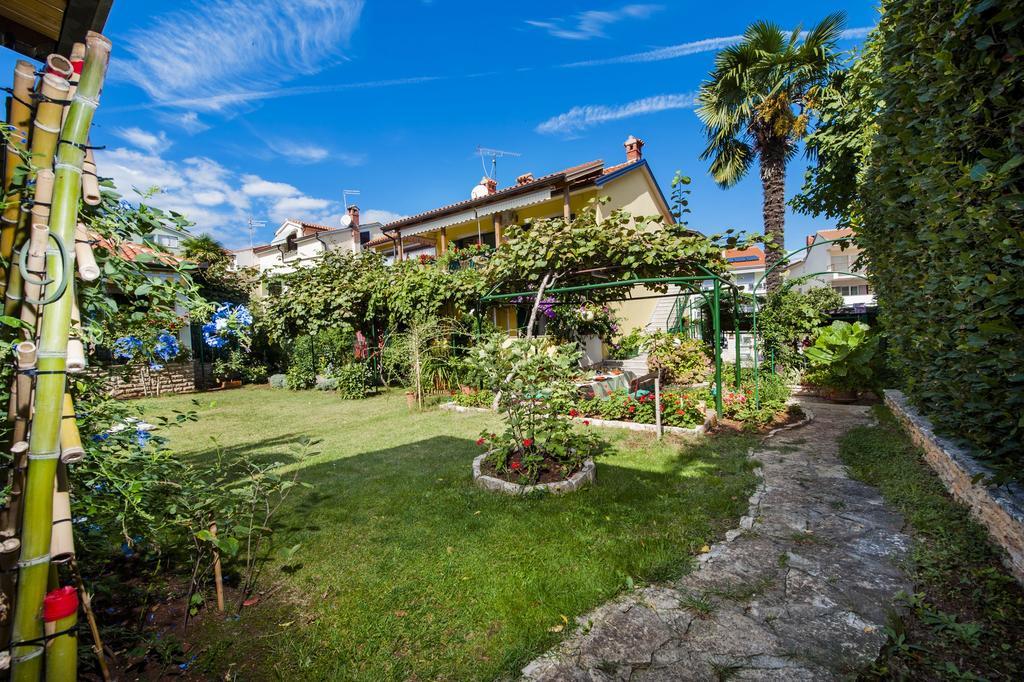 Apartments And Rooms Villa Dea Adults Only โรวีน ภายนอก รูปภาพ